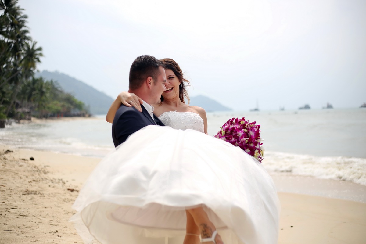 Samui-Beach-Wedding-Package-Laura-Max-26