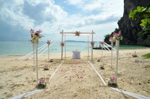 Beach-Wedding-Venue-086