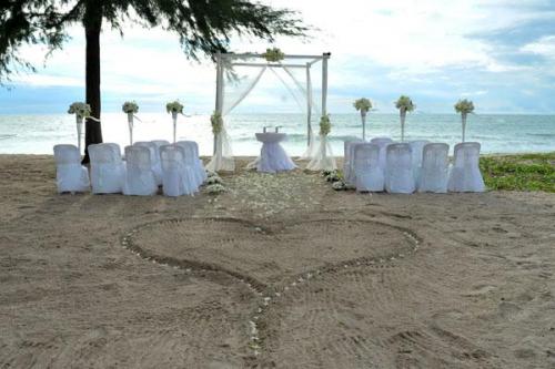 Beach-Wedding-Venue-100